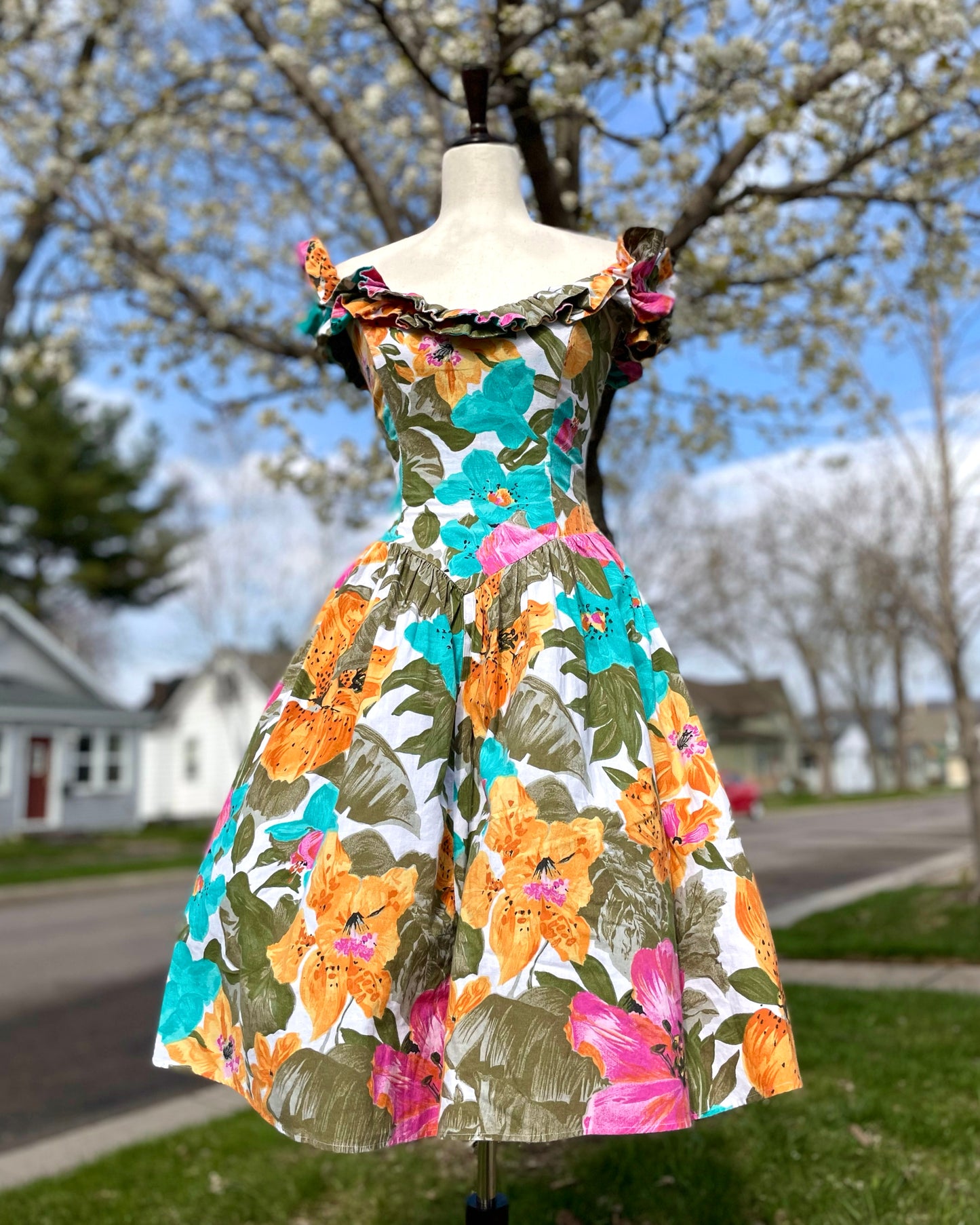 Tiger lily vintage party dress